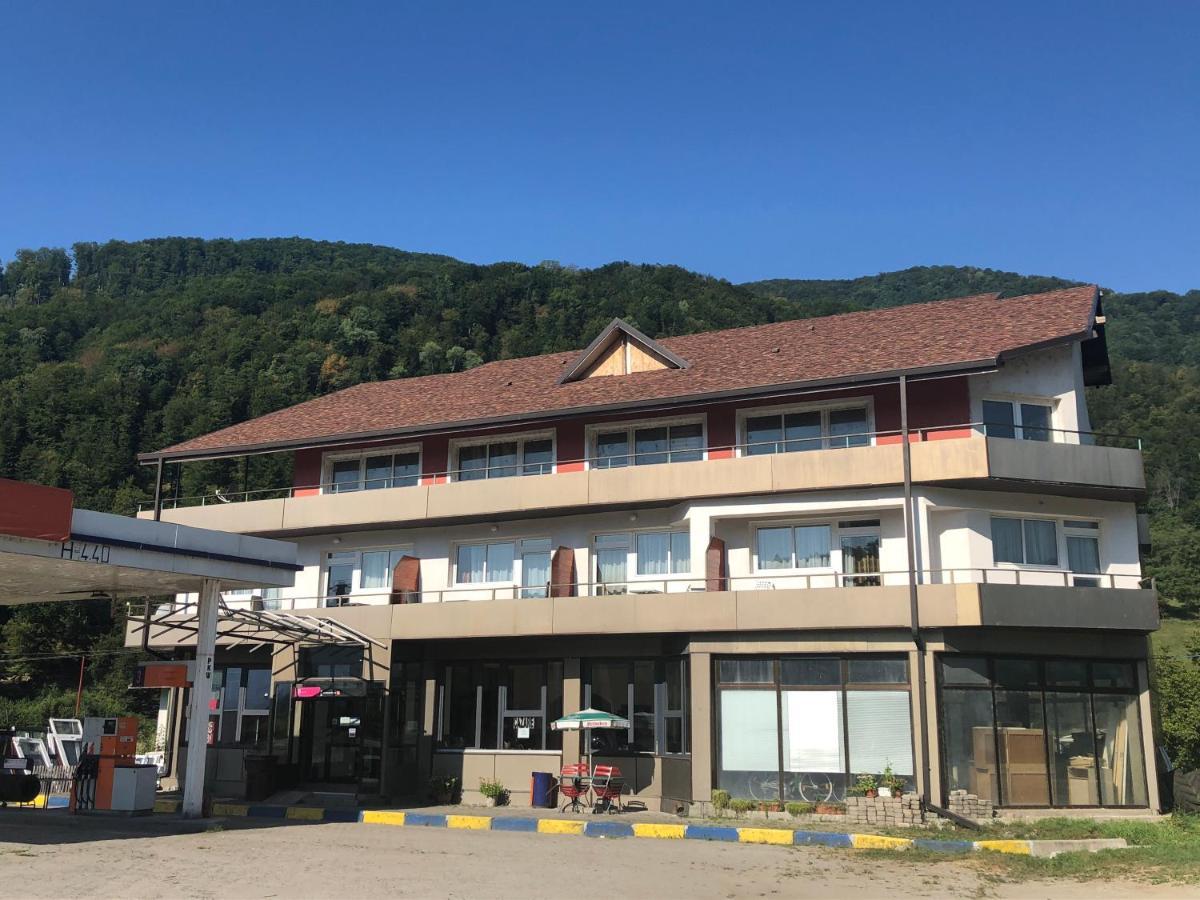 Time-Out - Valea Oltului Hotel Balota  Exterior foto